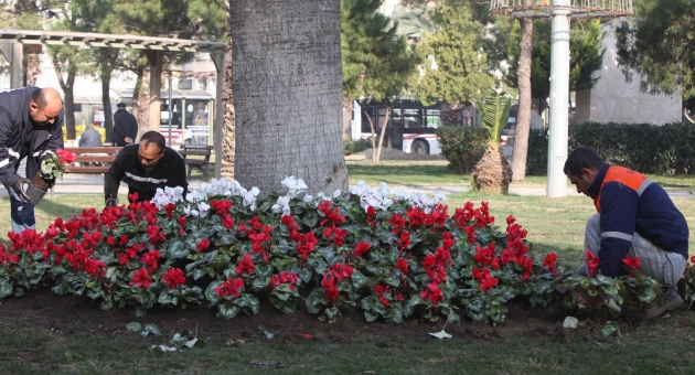 Karabağlar çiçeklerle daha da güzelleşecek