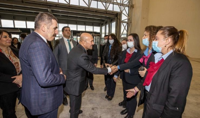 Başkan Soyer personelin yeni yılını kutladı