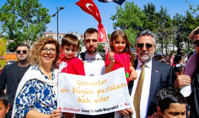 Bayraklı’da 23 Nisan coşkusu!