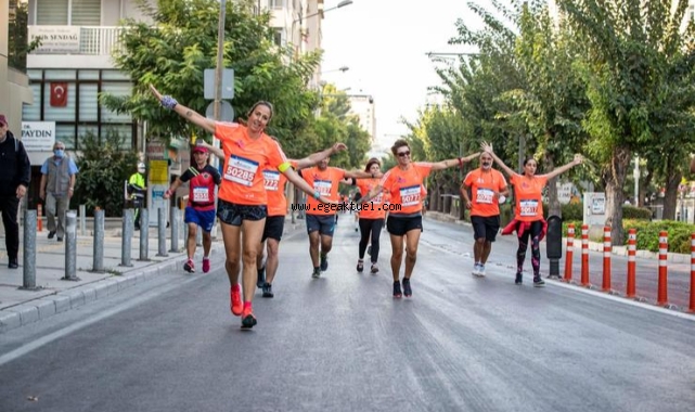 Hem maraton, hem festival