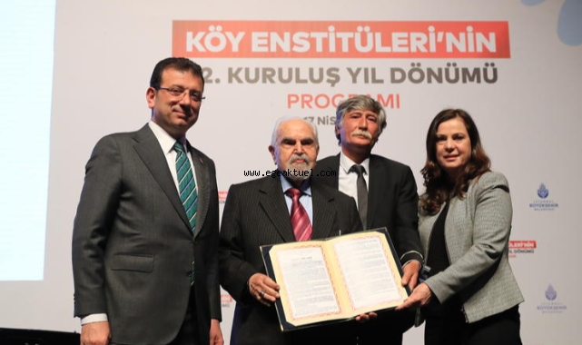 İmamoğlu ve Çalkaya Aydınlanma Onur Ödülü verdi
