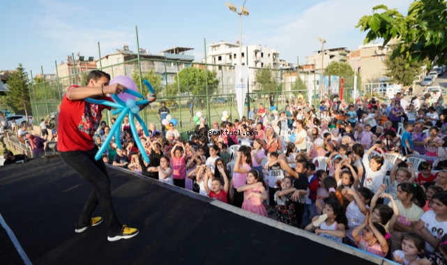 Gaziemir Park Şenlikleri’yle çocuklar doyasıya eğlendi