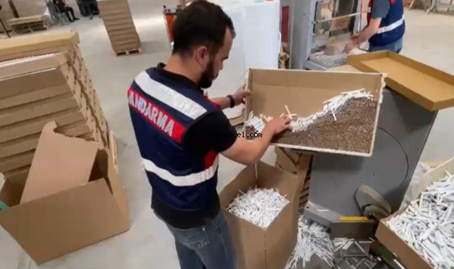 İzmir'de kaçak sigara fabrikasına baskın