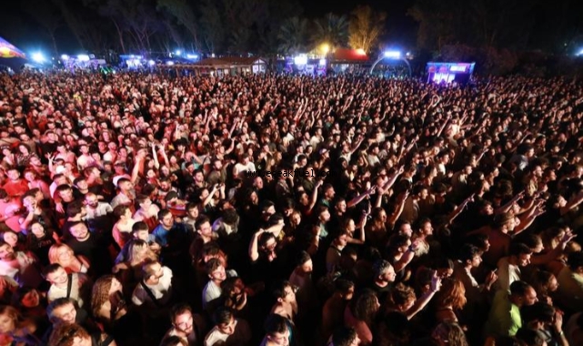 Pamucak Sahili’nde “Biat Değil İnat” Var