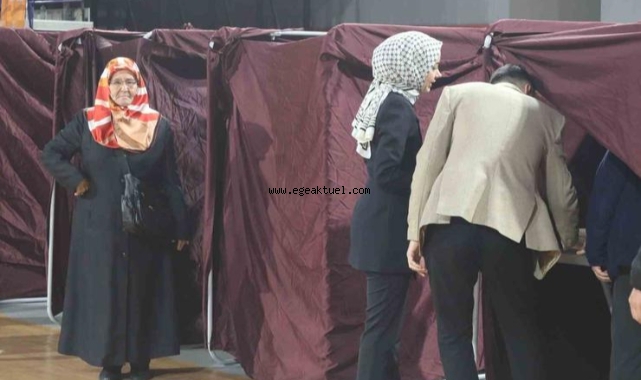 AK Parti İzmir’de temayül yoklaması yaptı.