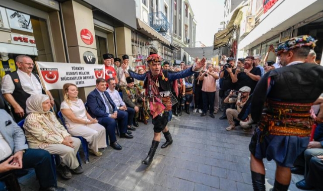 Başkan Tugay 74 yıldır yapılan Efe-Zeybek buluşmasına katıldı