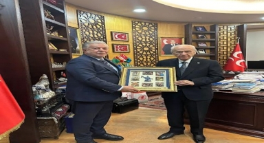 İZMİR ESNAFI SORUNLARINI BAHÇELİ'YE GÖTÜRDÜ 