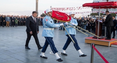 SAAT: 09.05: EBEDİ ŞEF ATATÜRK İZMİR'DE HASRET VE MİNNETLE ANILDI 