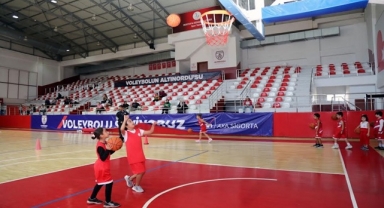 BAYRAKLI'DA KIŞ DA SPOR YAPILIR!