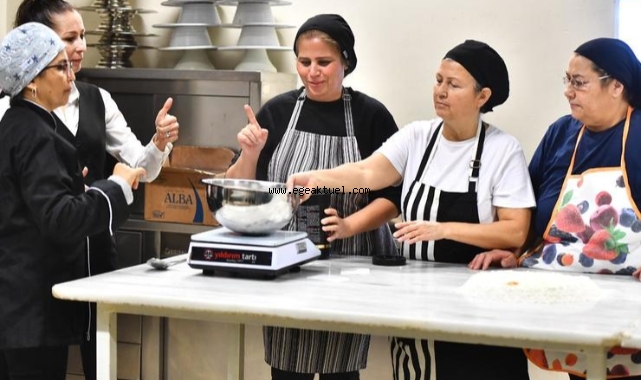Meslek Fabrikası’nda işitme engellilere yönelik pastacılık kursu açıldı