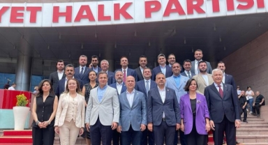 CHP İzmir'den dava sonrası birlik fotoğrafı