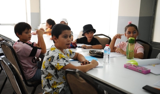 Karşıyaka Belediyesi’nden eğitime destek