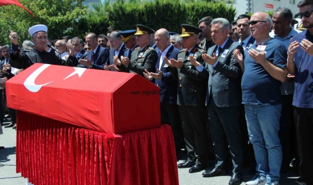 İzmir'de şehide son veda