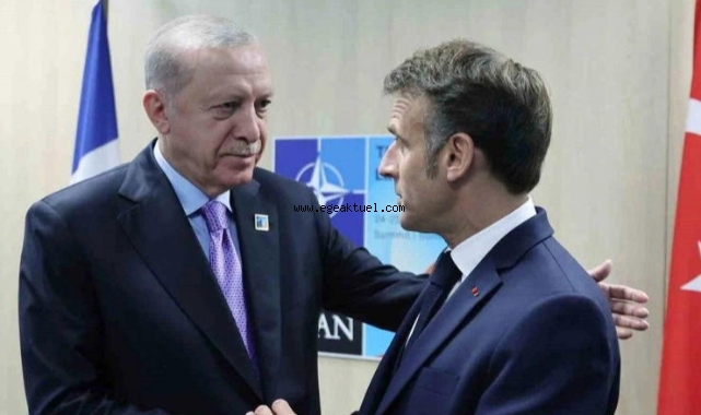 Erdoğan, Macron ile görüştü!