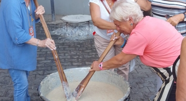 81 İl 81 Ressam 2. Gümüldür Resim Çalıştayı Başlıyor