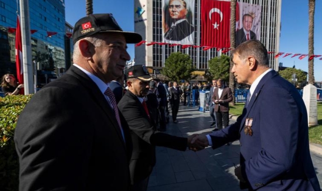 Başkan Tugay gazileri ağırladı
