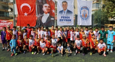 Efes Selçuk’ta Ferdi Zeyrek Futbol Müsabakaları Heyecanı