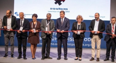Başkan Tugay 8. Elektrik Tesisleri Ulusal Kongre ve Sergisi’ni açtı