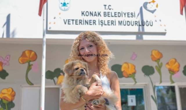 Konak, can dostlarının yanında