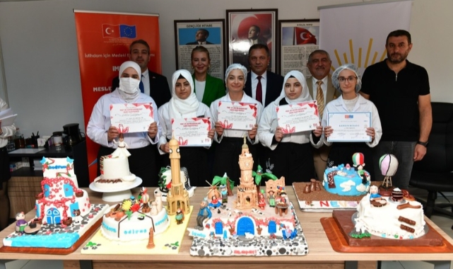 Çiğli’de İstihdama Tatlı Dokunuş: