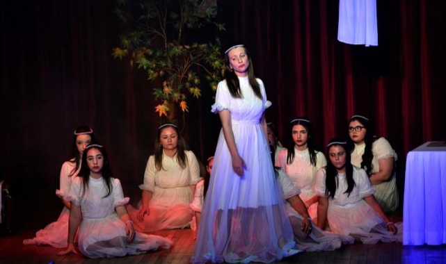 Kadın ve çocuk cinayetlerine karşı büyüleyen bir çığlık