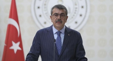 Okullarda ara tatil kaldırılacak mı?