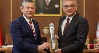 Özel, KKTC Cumhurbaşkanı Erhürman’ı ziyaret etti