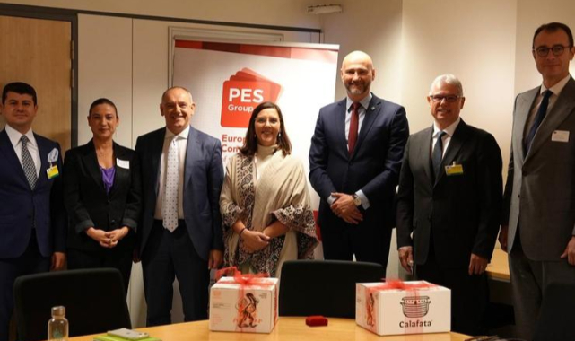 Başkan Sengel Brüksel’de konuştu: “Her zor kışın ardından bahar gelir”