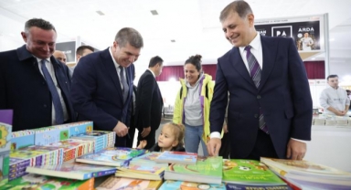 Başkan Tugay 13. Burdur Kitap Fuarı’nın açılış törenine katıldı