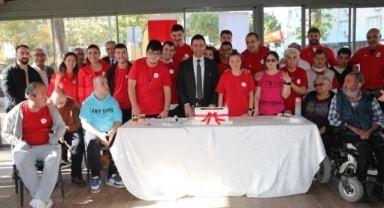 Bayraklı Belediyesi’nden 3 Aralık Farkındalık Etkinliği