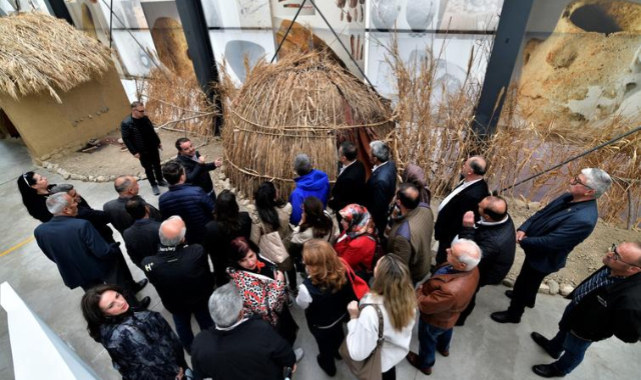Bornova Muhtarlar Akademisi başladı