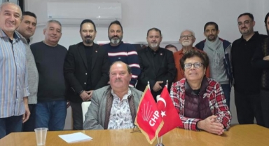 CHP Konak'ta mahalle temsilcileriyle toplantı