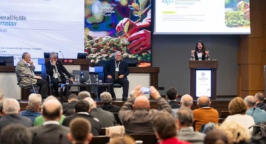 İzmir’de kooperatifçiliğe mercek tutuldu