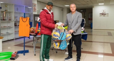 İzmir’de spor okul sıralarına taşınıyor