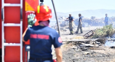 İzmir İtfaiyesi 2025 bilançosu: Yangınların yüzde 43’ü sigara ve kibritten