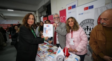 Karşıyaka’da Sosyal Etki ve Gönüllülük Festivali başladı