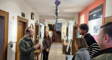 Ayvalık Alan Başkanlığı Ekibinden Burhaniye Kent Arşivi’ne Ziyaret