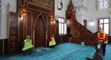 Menderes’te Camiler Tertemiz