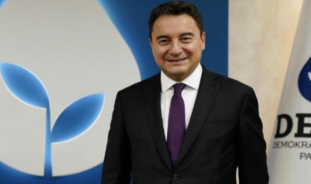 Ali Babacan İzmir’e geliyor