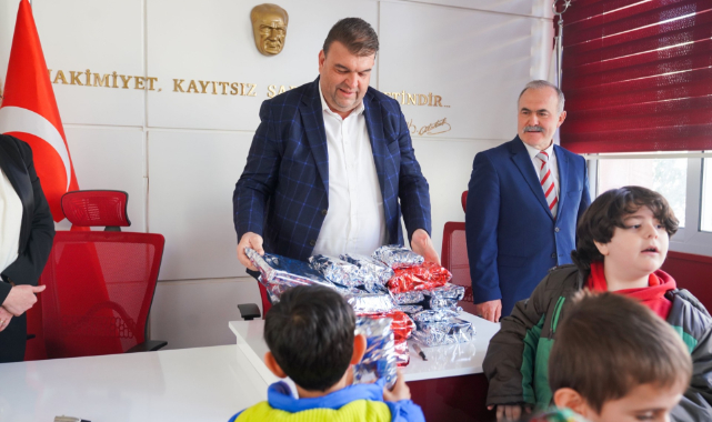 Başkan Yetişkin: Oyuncakları çocuklara kendi ellerimle dağıtacağım”