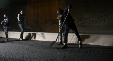 Bornova’da yağmur bitti, asfalt serimi başladı