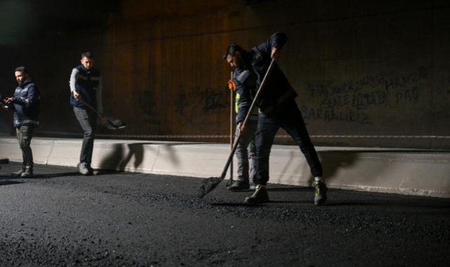 Bornova’da yağmur bitti, asfalt serimi başladı