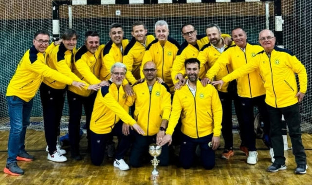 Buca Belediyesi Veteran Hentbol Takımı Avrupa yolcusu