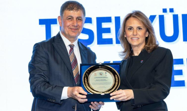 İzmir yelkende dünya sahnesinde