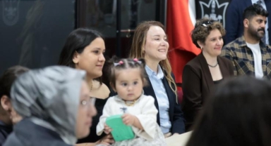 Anne Destek Programı mezunları sertifikalarını Başkan Mutlu’dan aldı