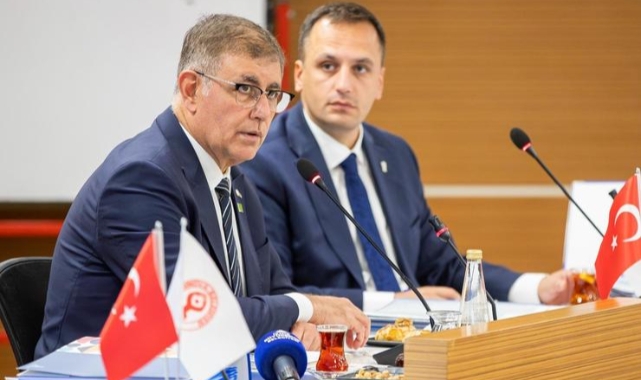 Başkan Tugay'dan gözaltı açıklaması: