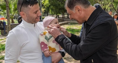 Başkan Tugay’dan Hasanağa Bahçesi’nde sıcak hafta sonu buluşması