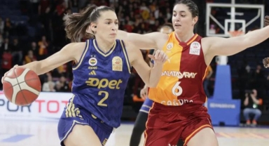 Fenerbahçe ile Galatasaray, Avrupa Ligi'nde final için parkeye çıkıyor