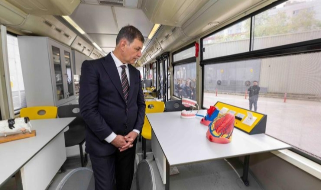 Gezici Bilim Otobüsü yola çıktı