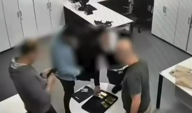 Interpol tarafından 'Kırmızı Bültenle' aranan altın kaçakçısı İstanbul'da yakalandı